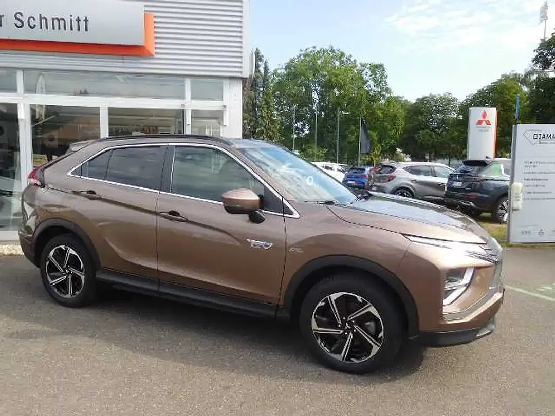 Mitsubishi Eclipse Cross 2.4 PHEV Hybrid Basis - Thumbnail 3