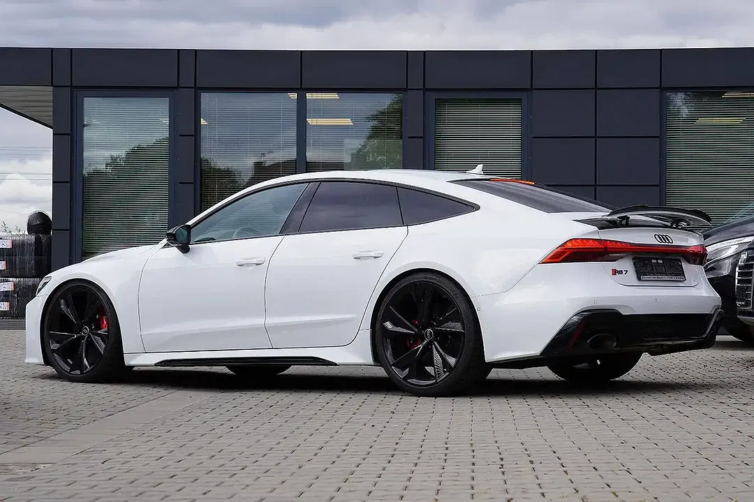 Audi RS7 4.0 TFSI quattro RS Sportback - Thumbnail 3