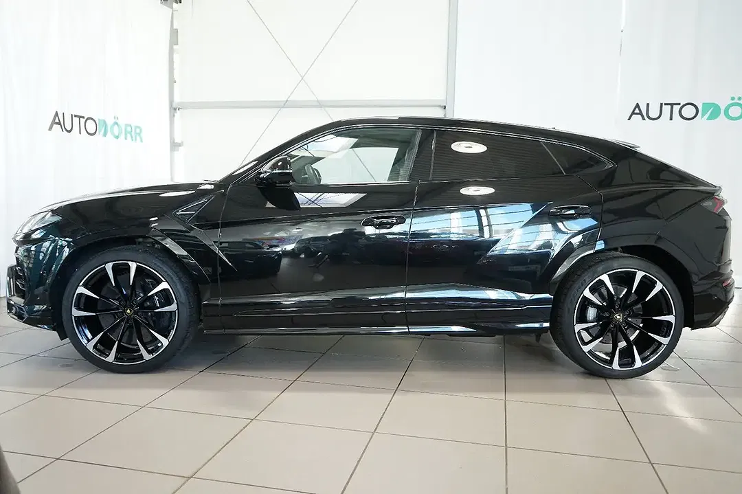 Lamborghini Urus - foto 2
