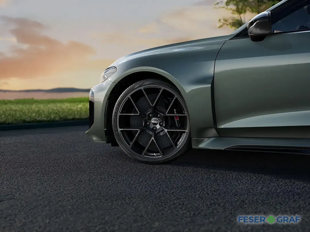 Audi RS5 Pro - Thumbnail 6
