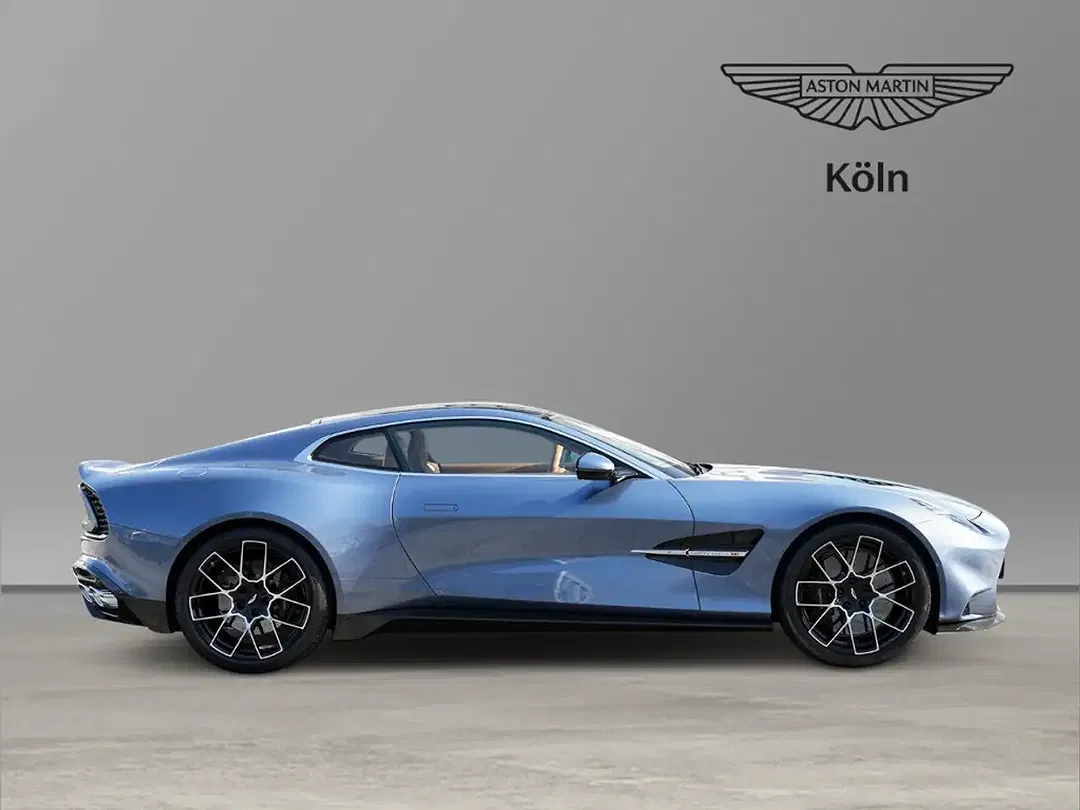 Aston Martin Vanquish V12 - Thumbnail 3