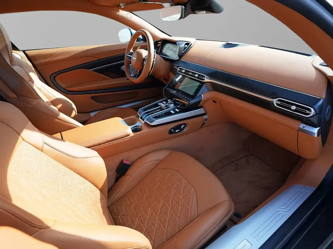Aston Martin Vanquish V12 - Thumbnail 32