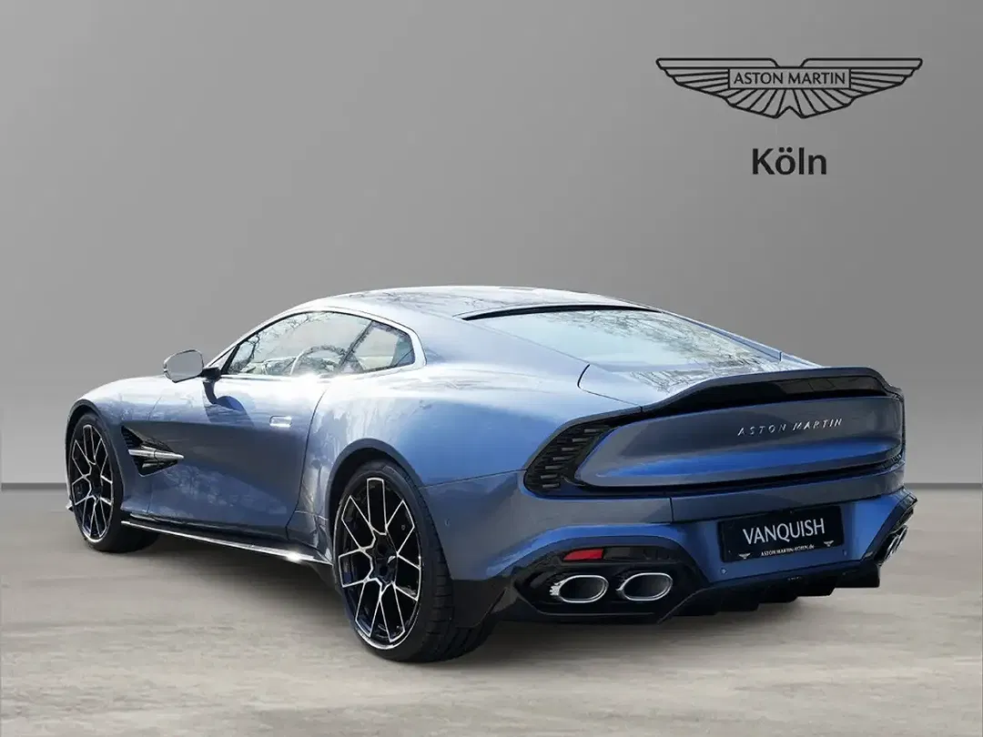Aston Martin Vanquish V12 - Thumbnail 6