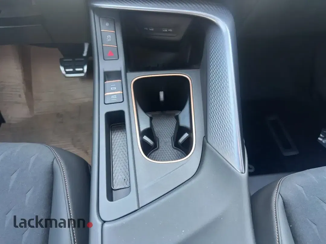 CUPRA Terramar 1.5 eTSI Matrix LED - Thumbnail 12