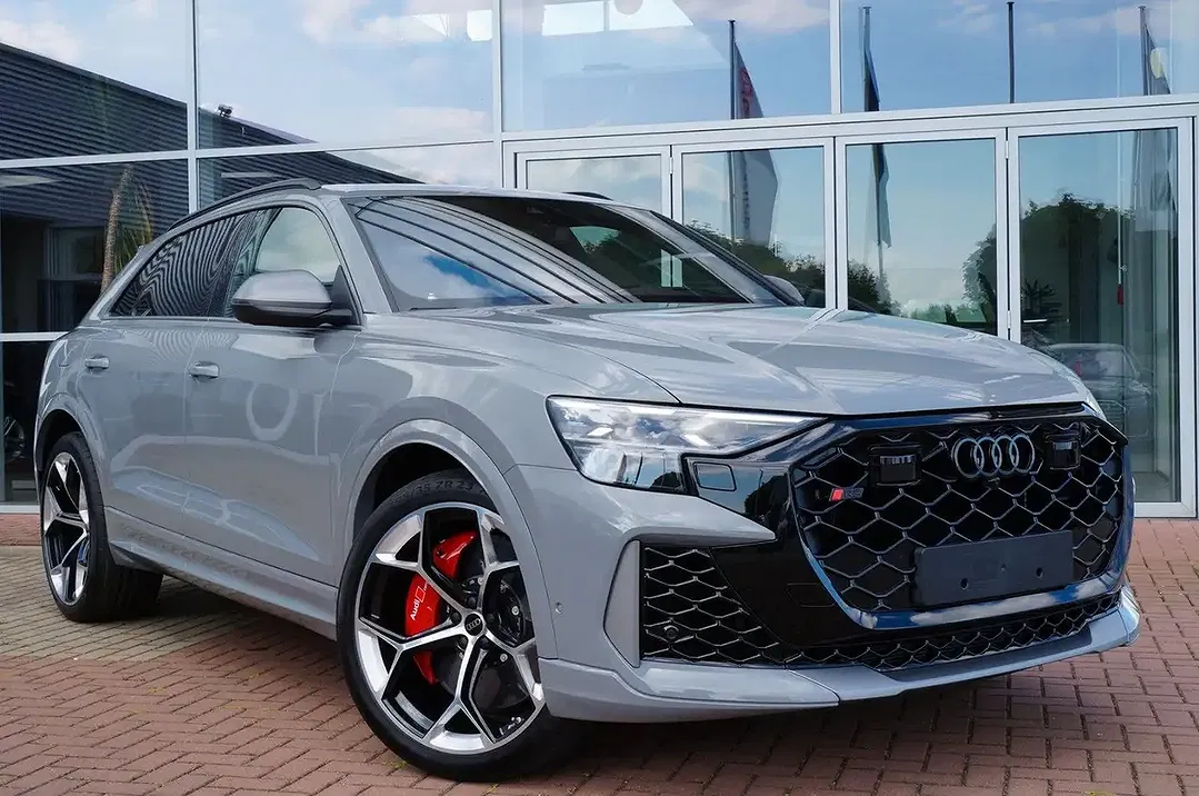 Audi RS Q8 performance advanced - foto 2