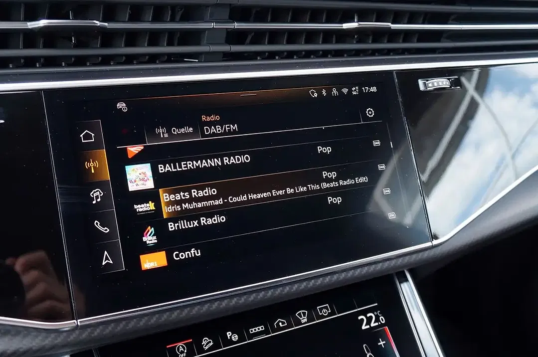 Audi RS Q8 performance advanced - Thumbnail 23