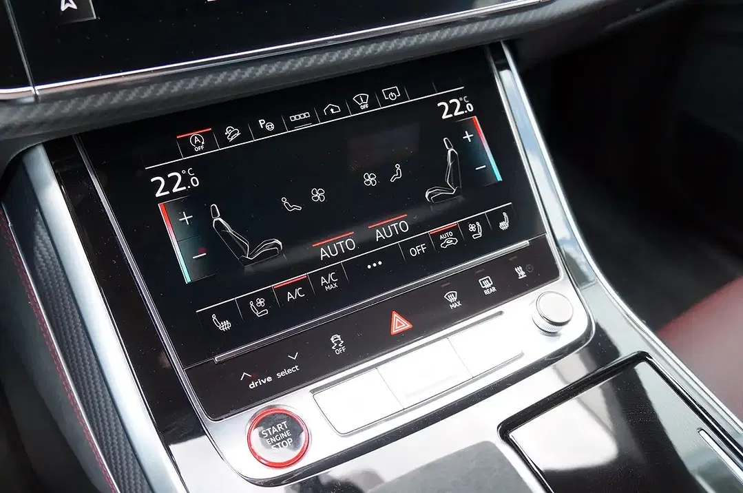 Audi RS Q8 performance advanced - Thumbnail 24