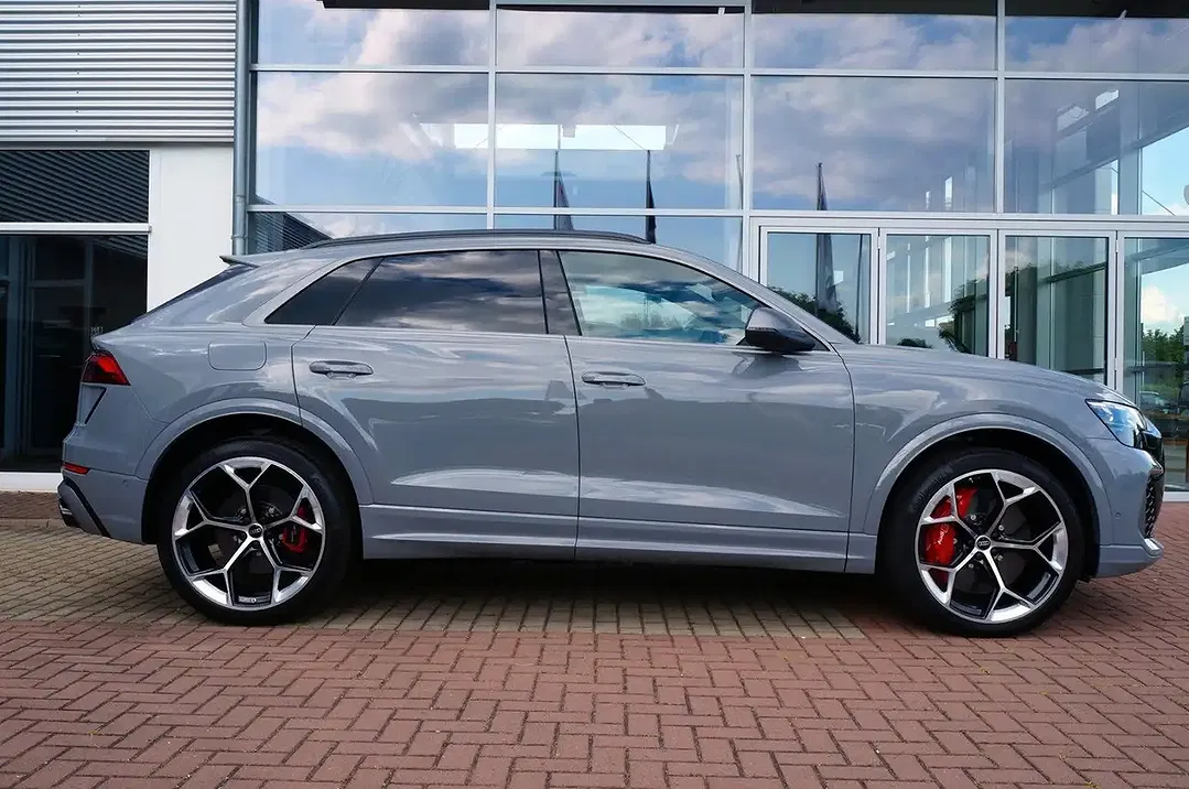 Audi RS Q8 performance advanced - Thumbnail 3