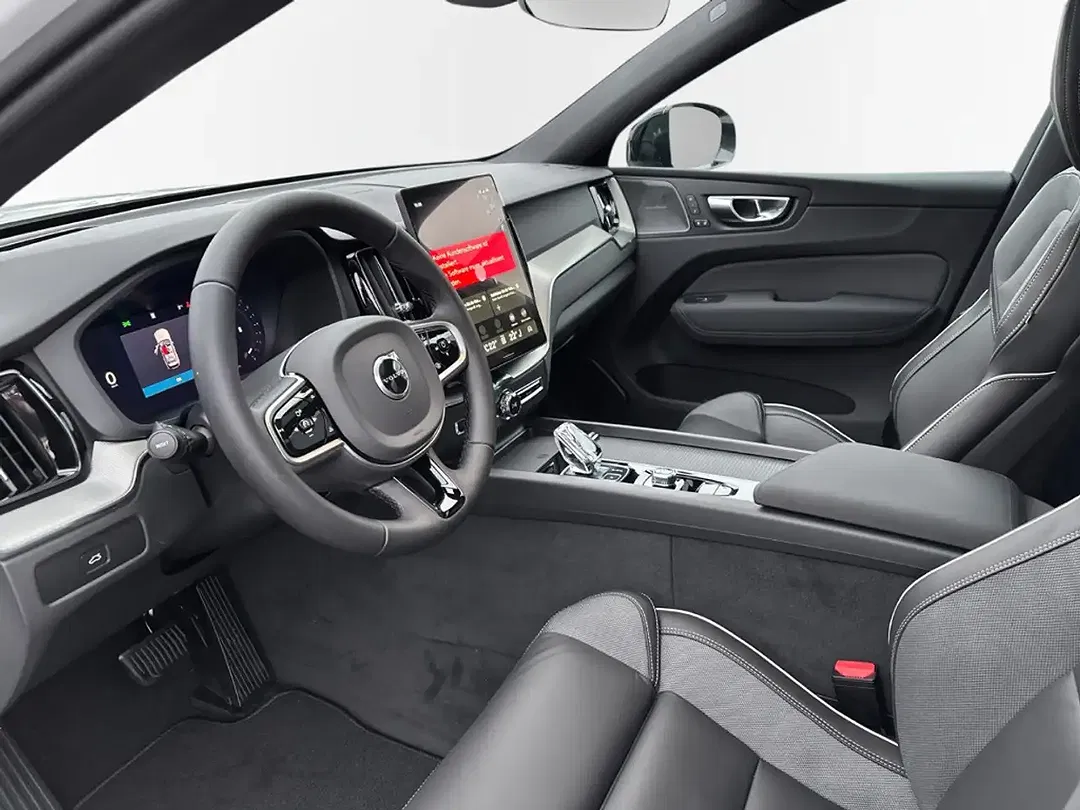 Volvo XC60 B5 AWD Plus Black Edition - Thumbnail 10