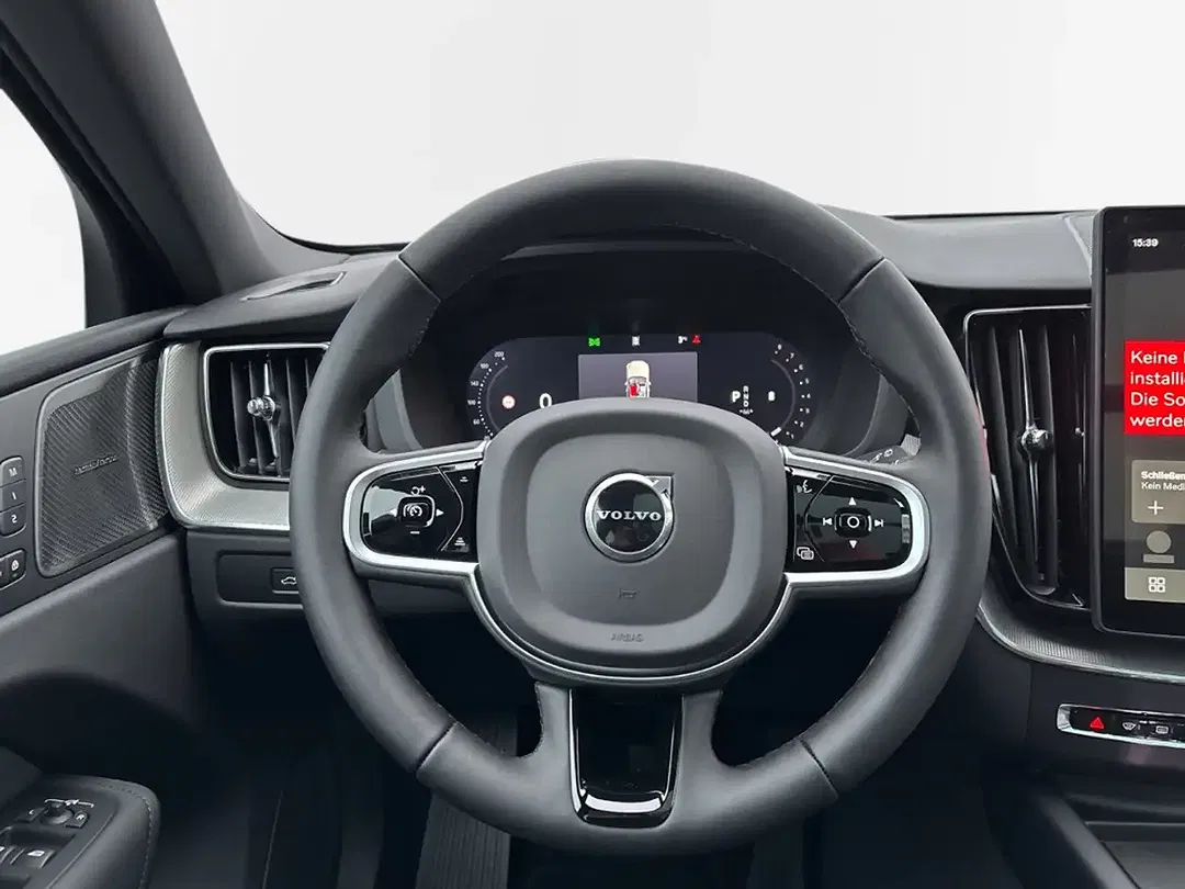 Volvo XC60 B5 AWD Plus Black Edition - Thumbnail 13