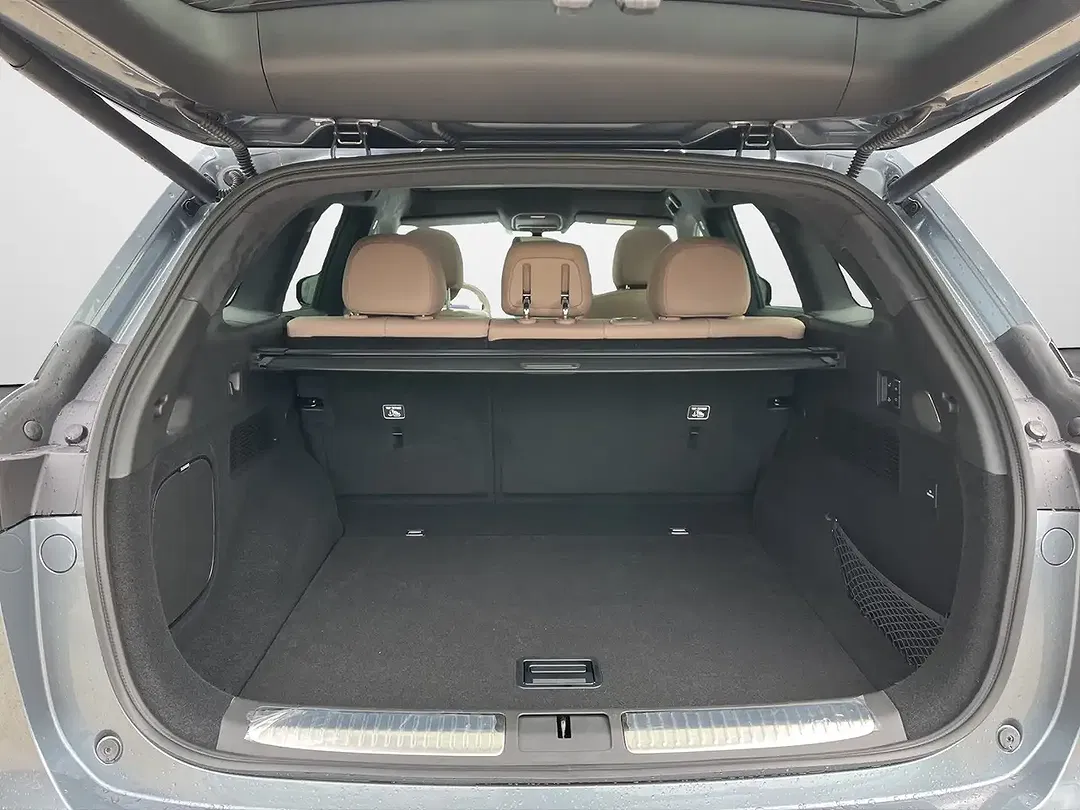 Xpeng G9 AWD Performance - Thumbnail 11