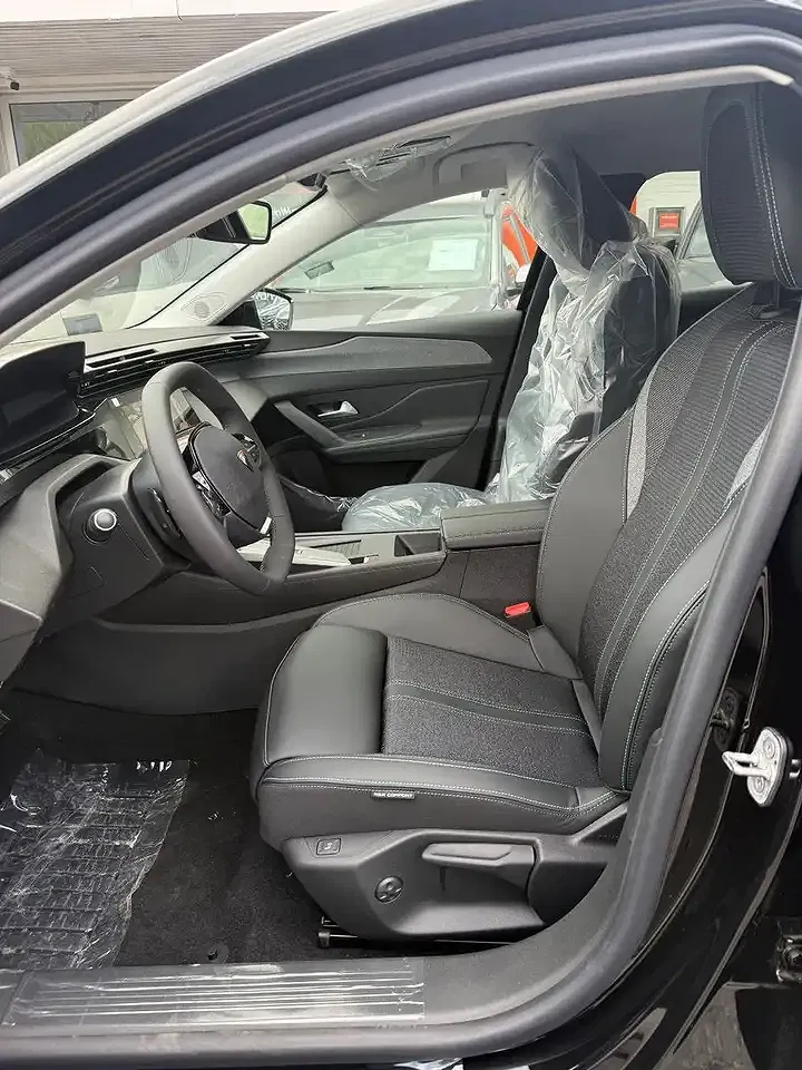 Peugeot 408 145 e-DSC6 Hybrid Allure - Thumbnail 9