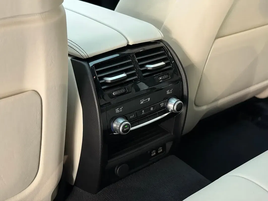 BMW M5 M - foto 13