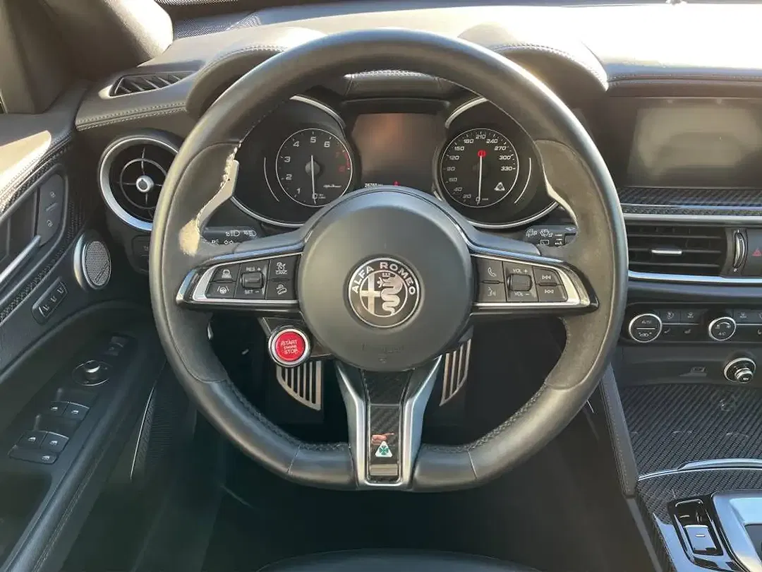 Alfa Romeo Quadrifoglio - Thumbnail 8