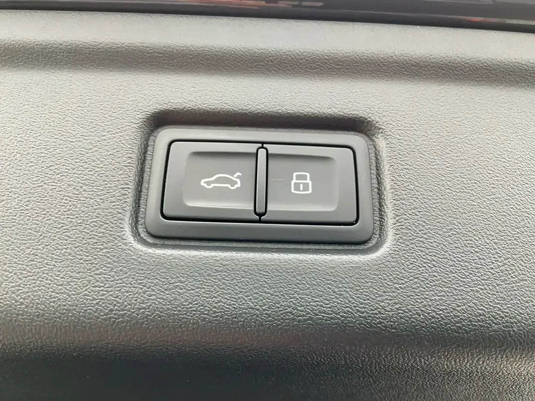 Audi A6 e-tron Matrix LED - foto 14