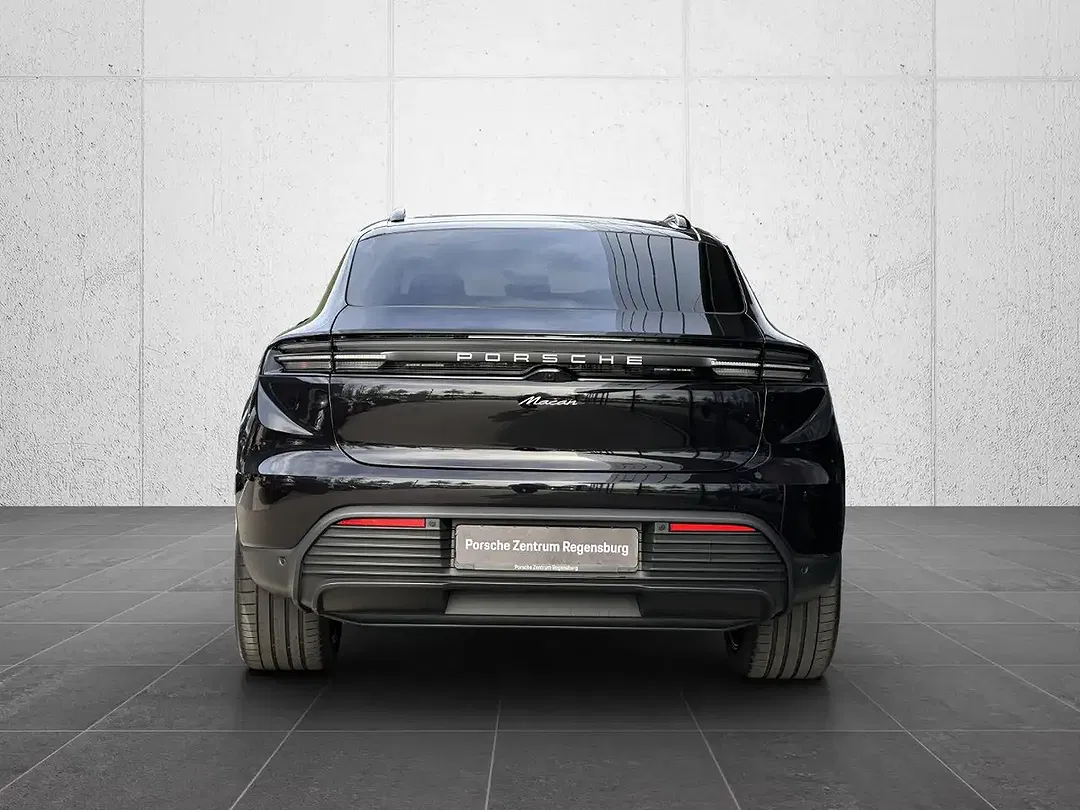 Porsche Macan - Thumbnail 5