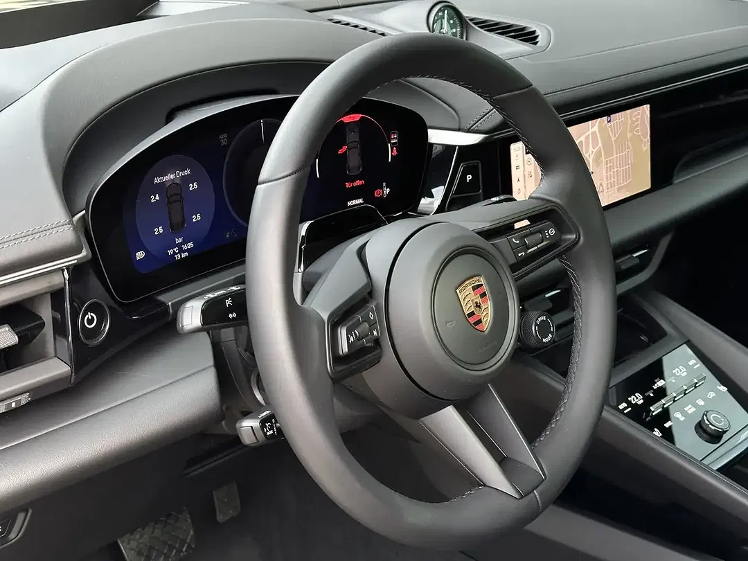 Porsche Macan - Thumbnail 7