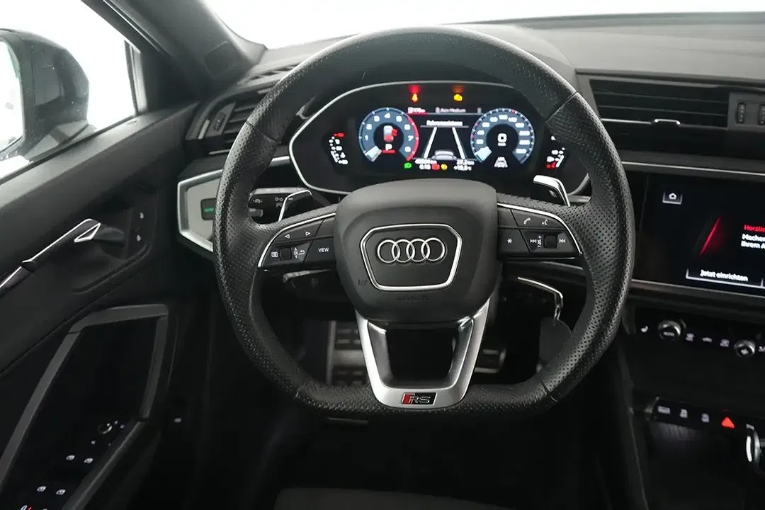 Audi RS Q3 2.5 TFSI S tronic quattro Sportback - Thumbnail 11