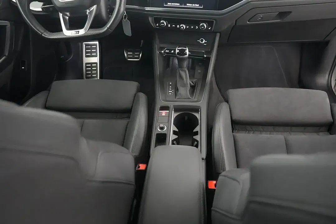 Audi RS Q3 2.5 TFSI S tronic quattro Sportback - Thumbnail 13