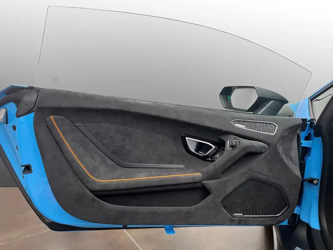 Lamborghini Huracán Sterrato - Thumbnail 10