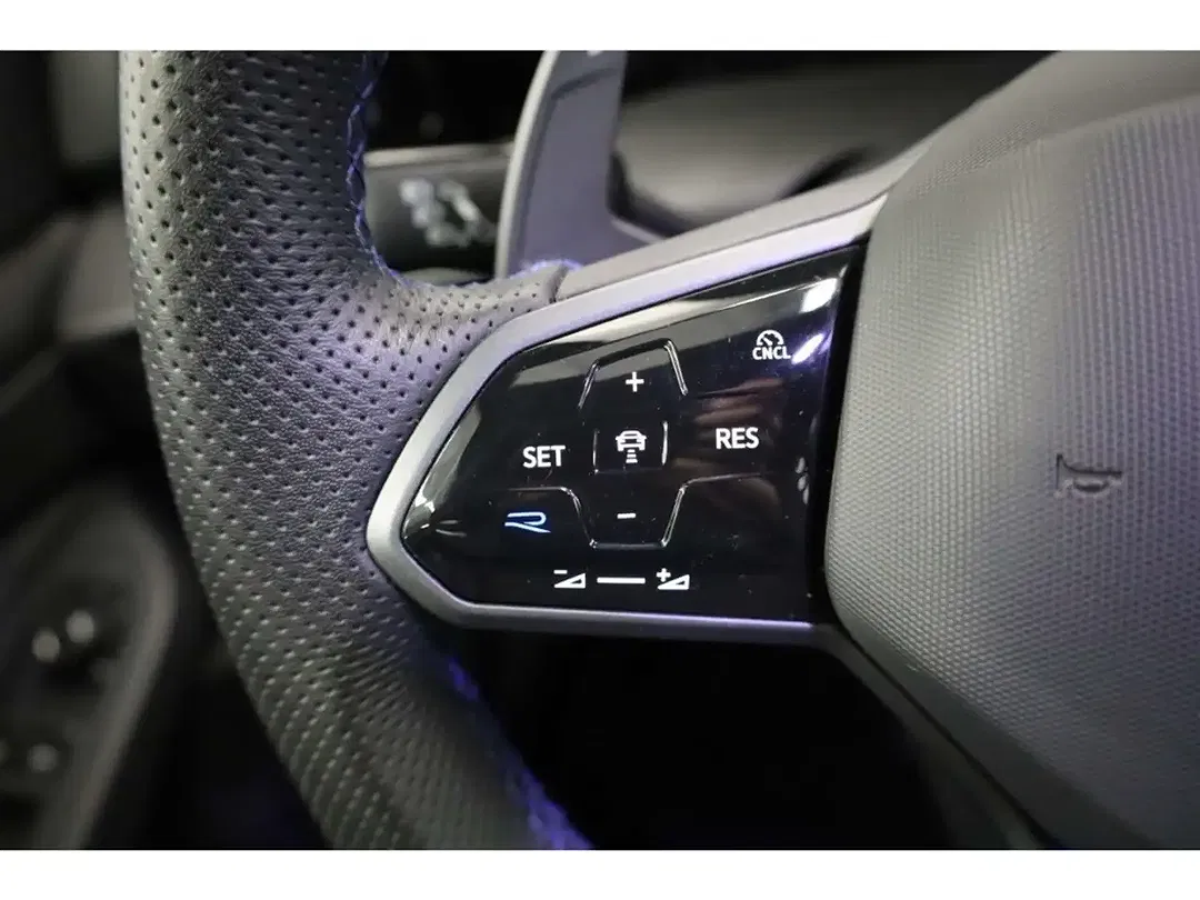 Volkswagen Golf R 2.0 TSI 4Motion Black Edition - Thumbnail 10