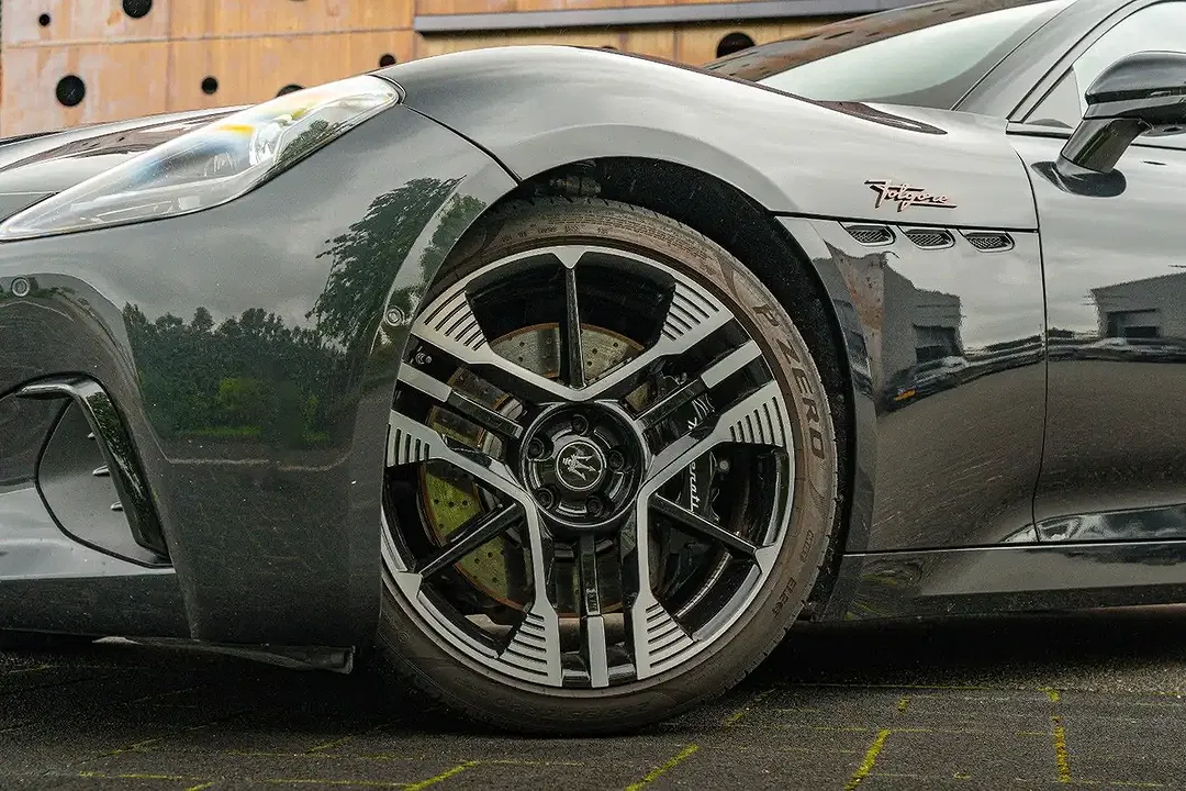 Maserati GranTurismo Folgore - Thumbnail 10