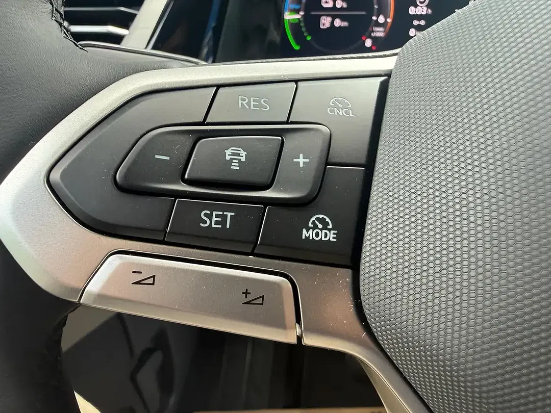 Volkswagen T7 Multivan eHybrid 4Motion Edition - foto 15