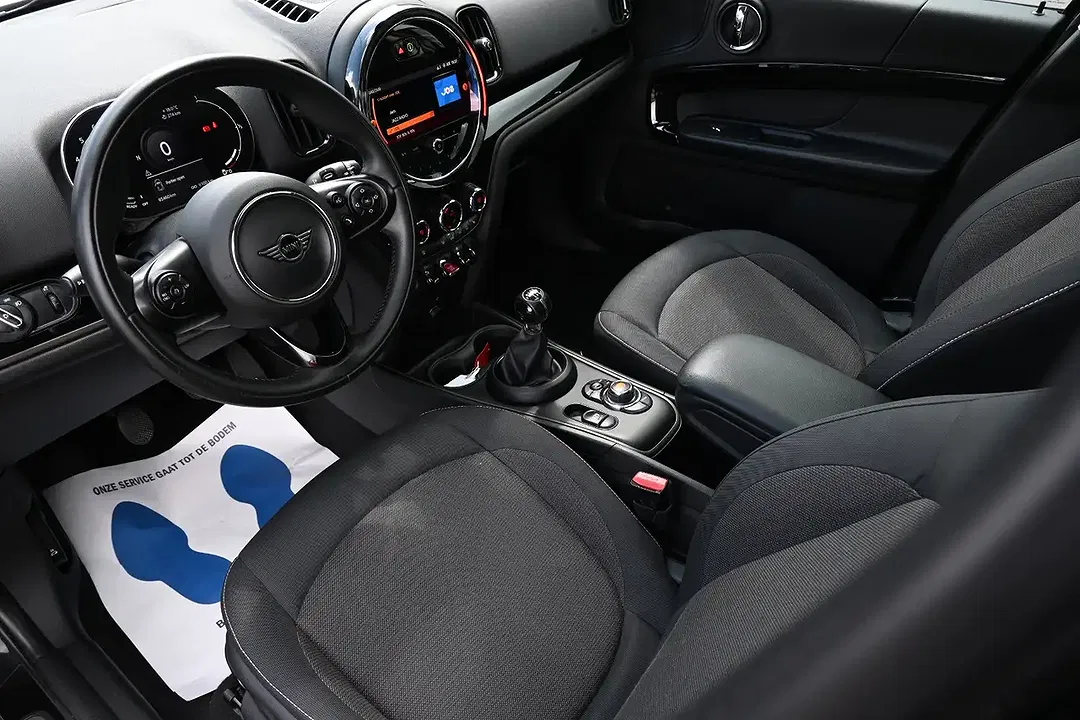 MINI One D Countryman - Thumbnail 9