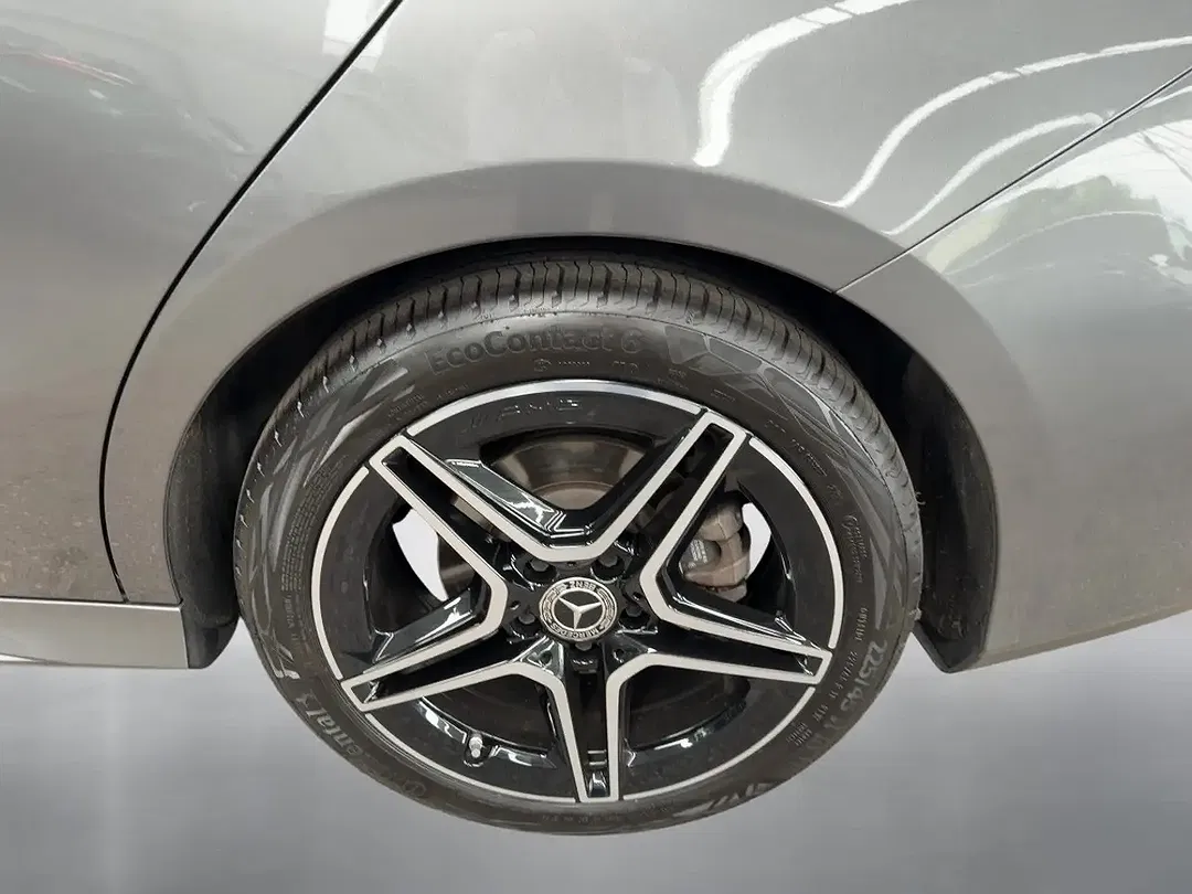 Mercedes-Benz CLA 200 AMG Line - Thumbnail 11