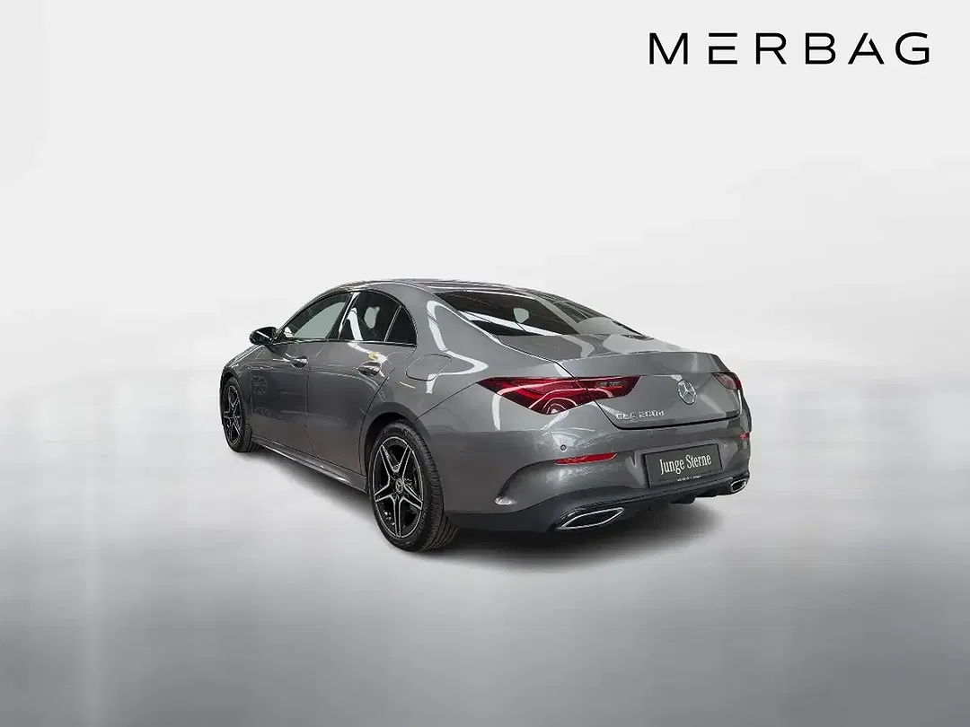 Mercedes-Benz CLA 200 AMG Line - Thumbnail 2