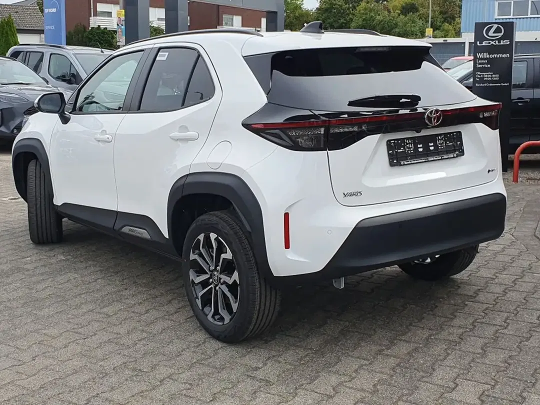 Toyota Yaris Cross 1.5 VVT-i Hybrid Teamplayer - Thumbnail 3