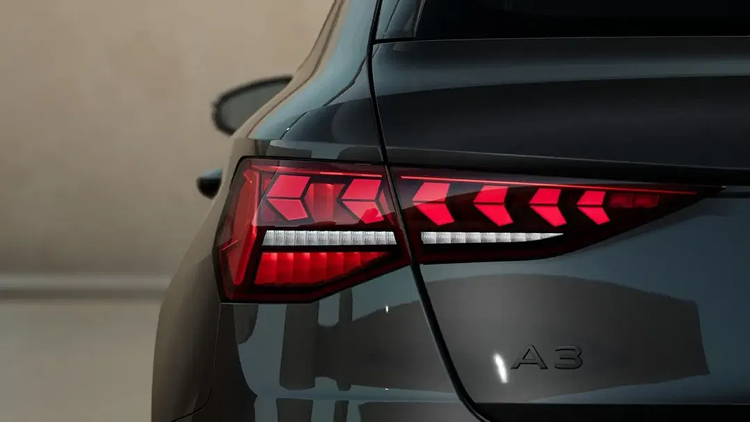 Audi A3 TFSI e Matrix LED S line - Thumbnail 5