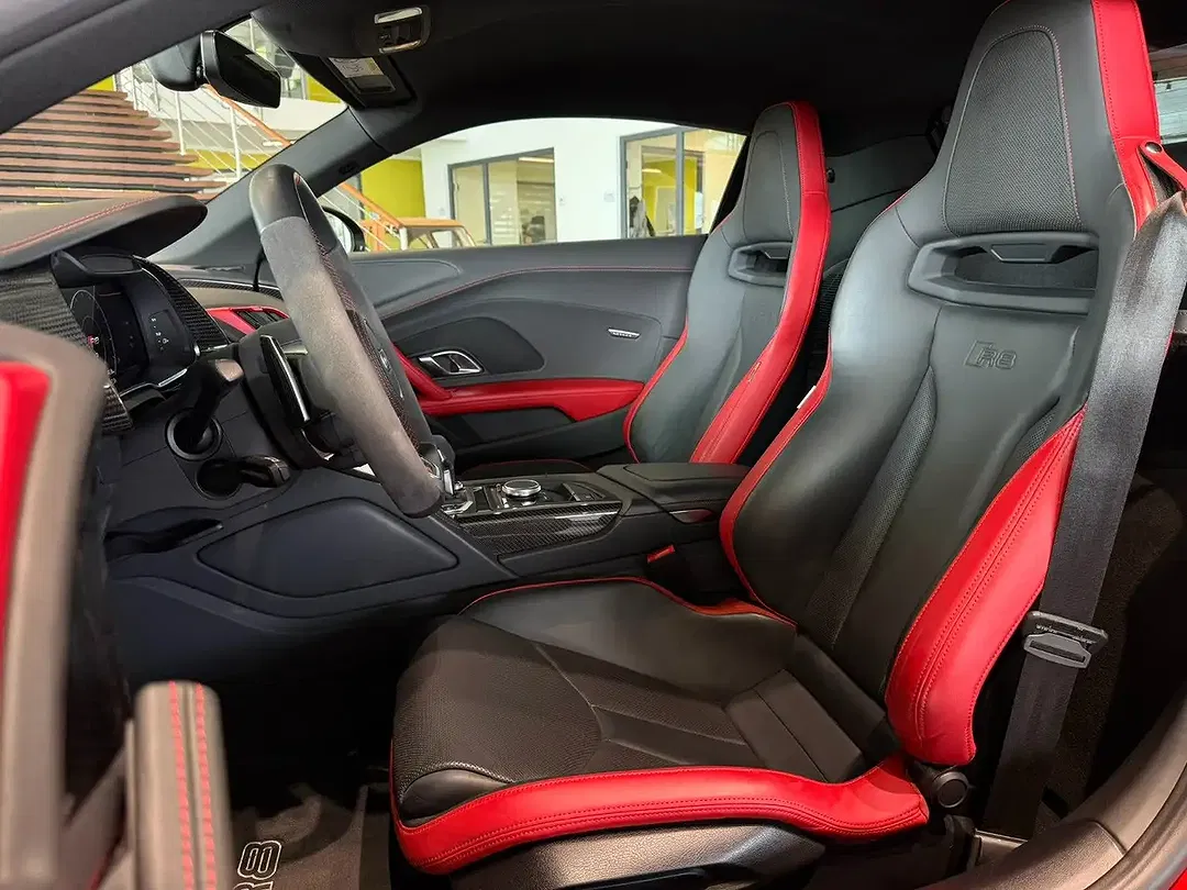 Audi R8 5.2 FSI Coupe - Thumbnail 13