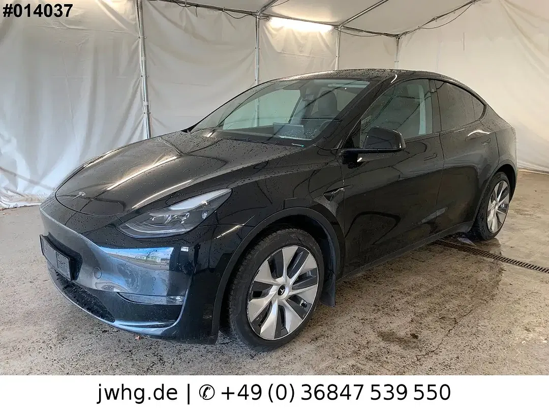 Tesla Model Y AWD Dual Motor Long Range - foto 1