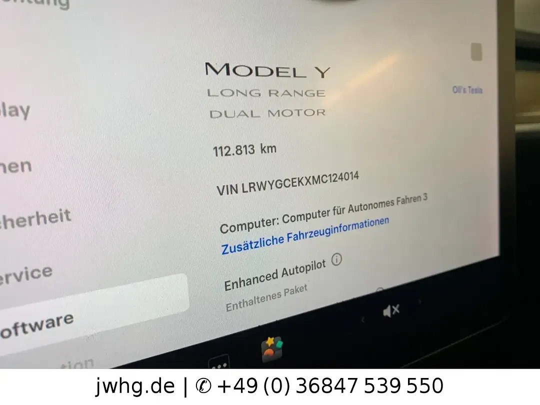Tesla Model Y AWD Dual Motor Long Range - Thumbnail 12