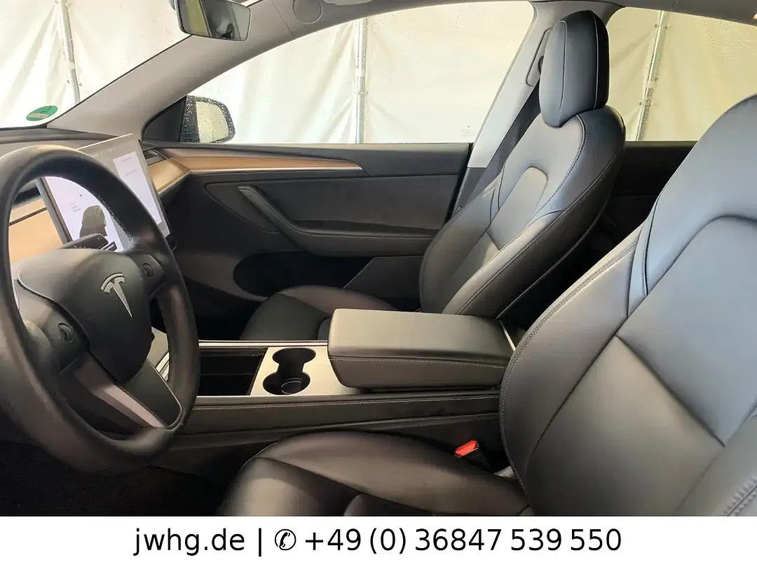 Tesla Model Y AWD Dual Motor Long Range - Thumbnail 8