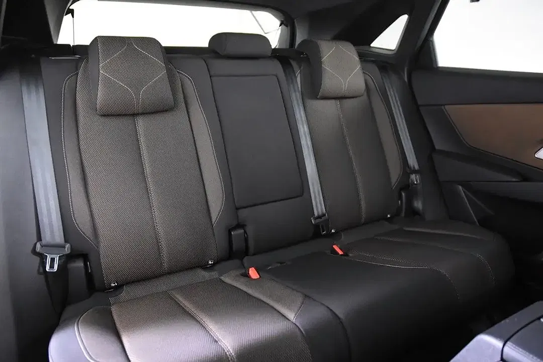 DS Automobiles DS 7 Crossback - Thumbnail 10