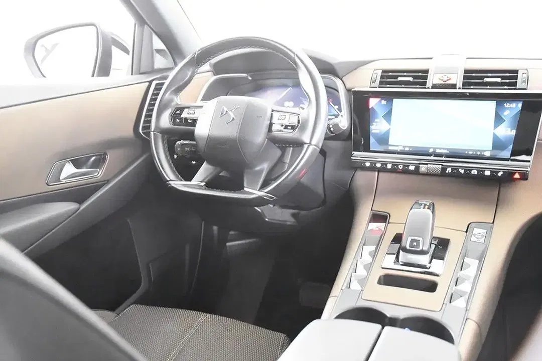 DS Automobiles DS 7 Crossback - Thumbnail 11