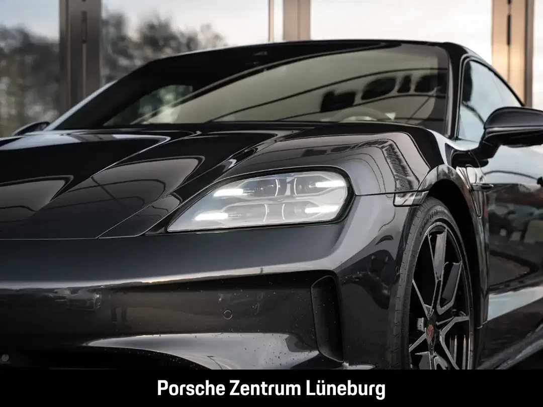 Porsche Taycan Edition - Thumbnail 10