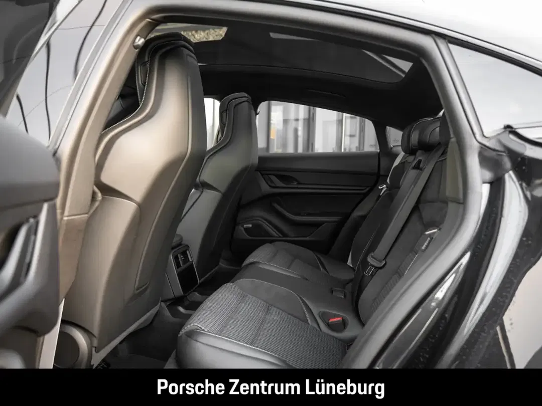 Porsche Taycan Edition - Thumbnail 7