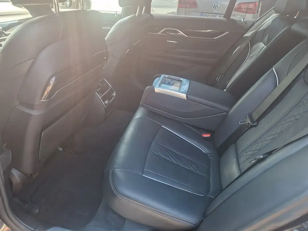 BMW 730 xDrive - foto 8