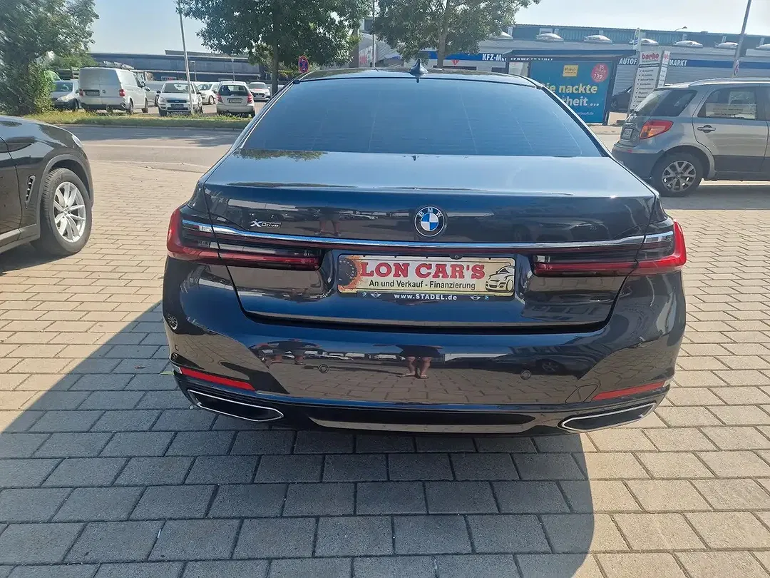 BMW 730 xDrive - Thumbnail 5