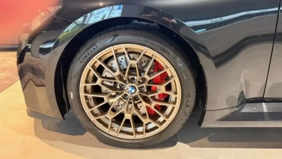BMW M2 CS Coupe Edition - Thumbnail 9