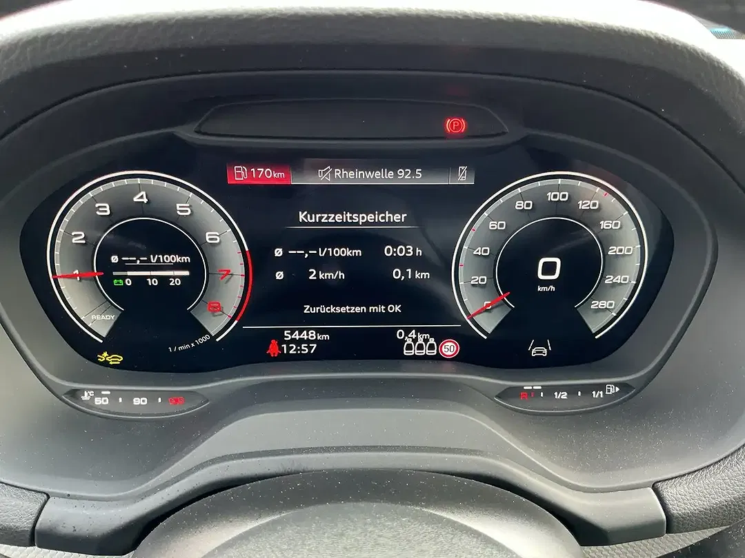 Audi Q2 30 TFSI S line - Thumbnail 14