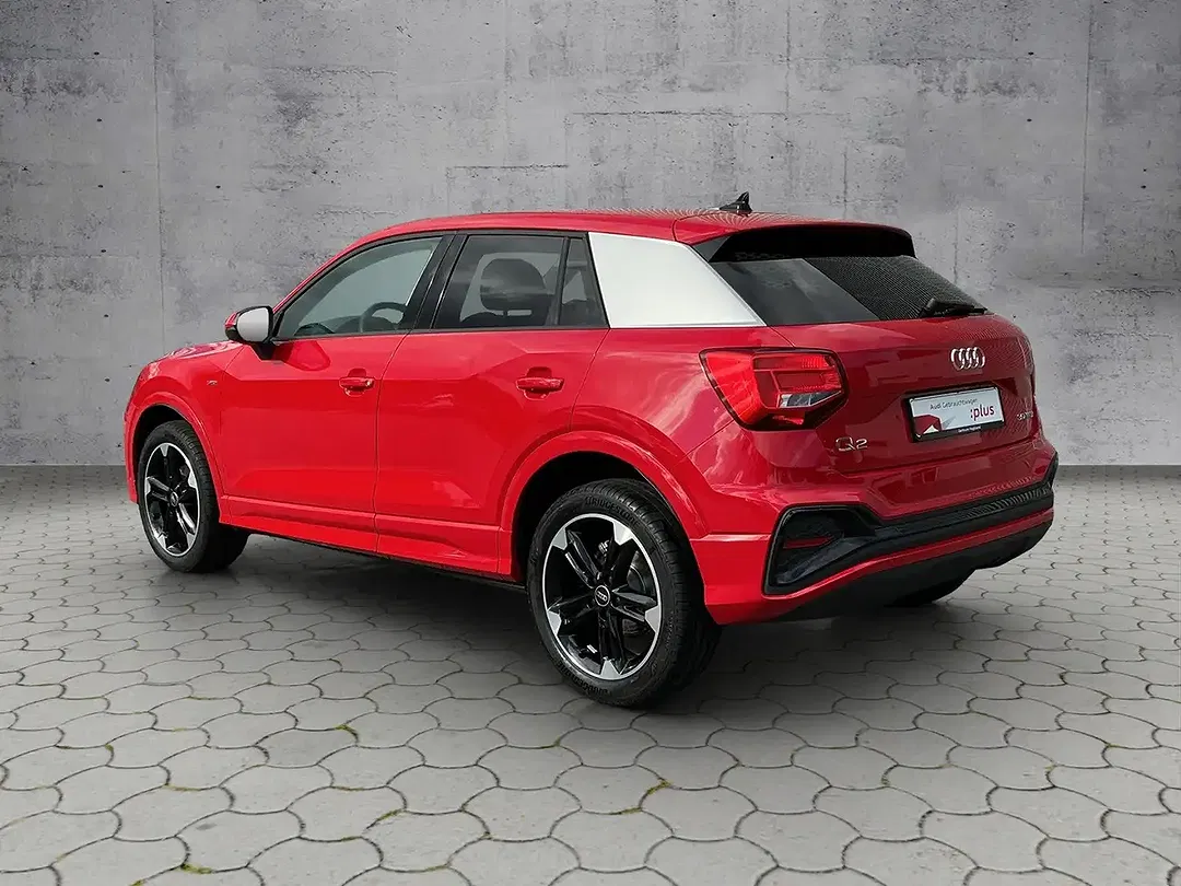 Audi Q2 30 TFSI S line - Thumbnail 3