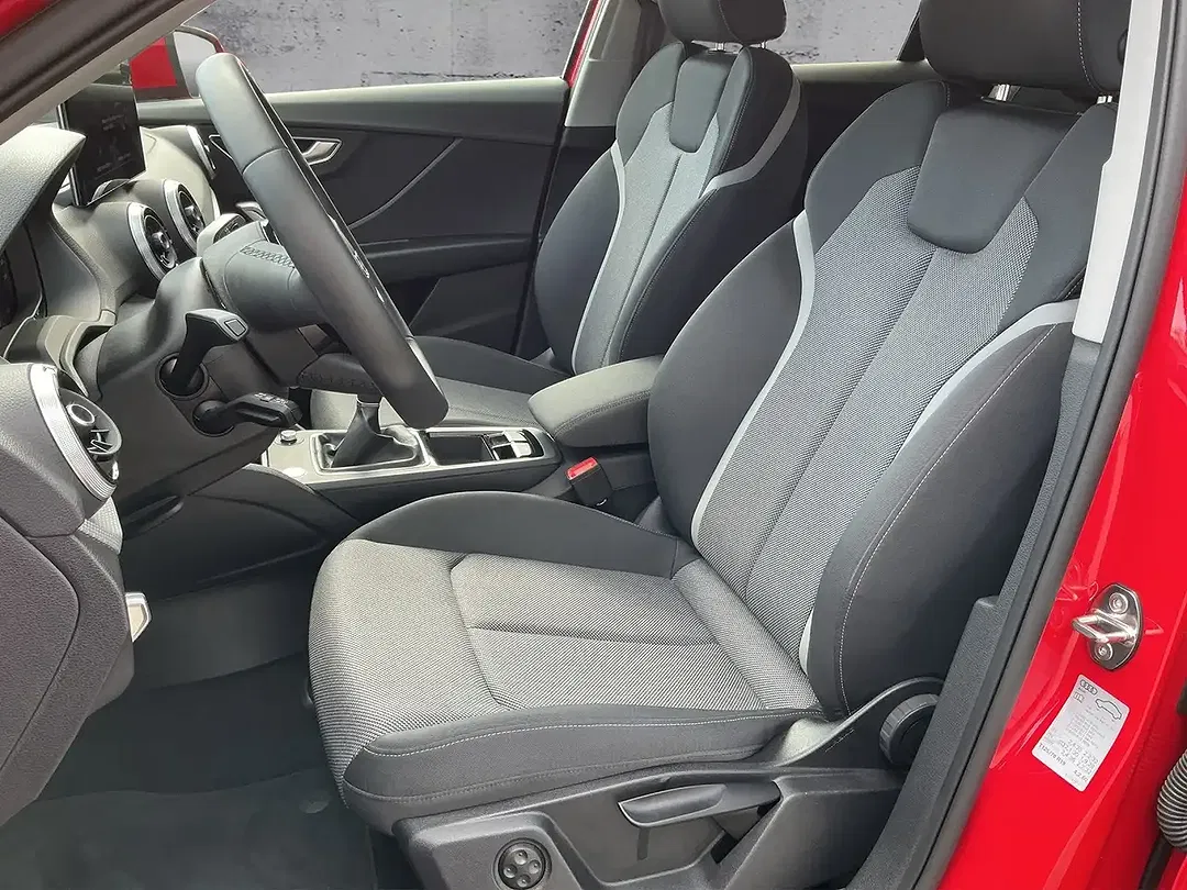 Audi Q2 30 TFSI S line - Thumbnail 5