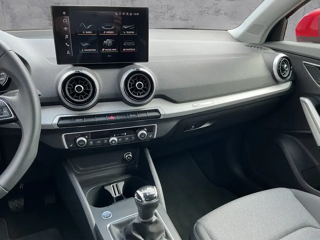 Audi Q2 30 TFSI S line - Thumbnail 9