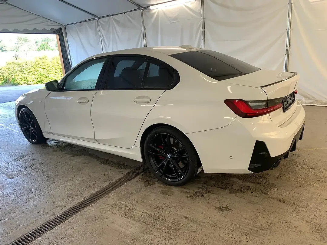 BMW 330 M Sport Pro - Thumbnail 6