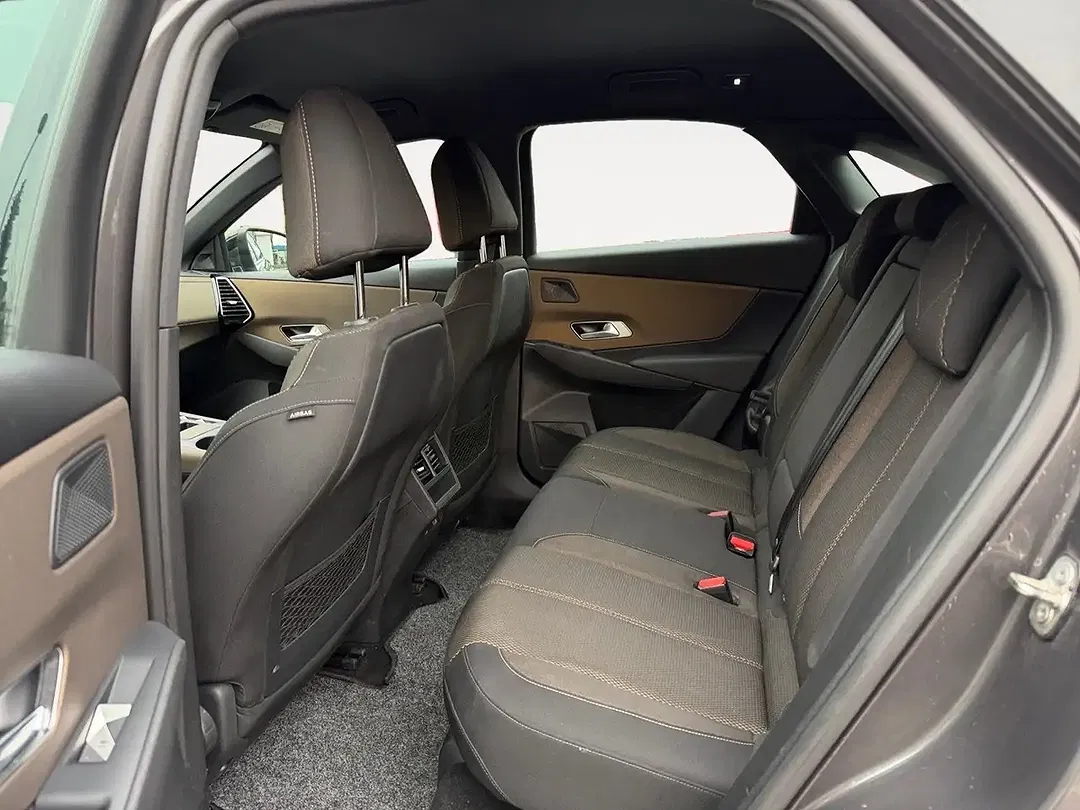 DS Automobiles DS 7 Crossback - Thumbnail 10