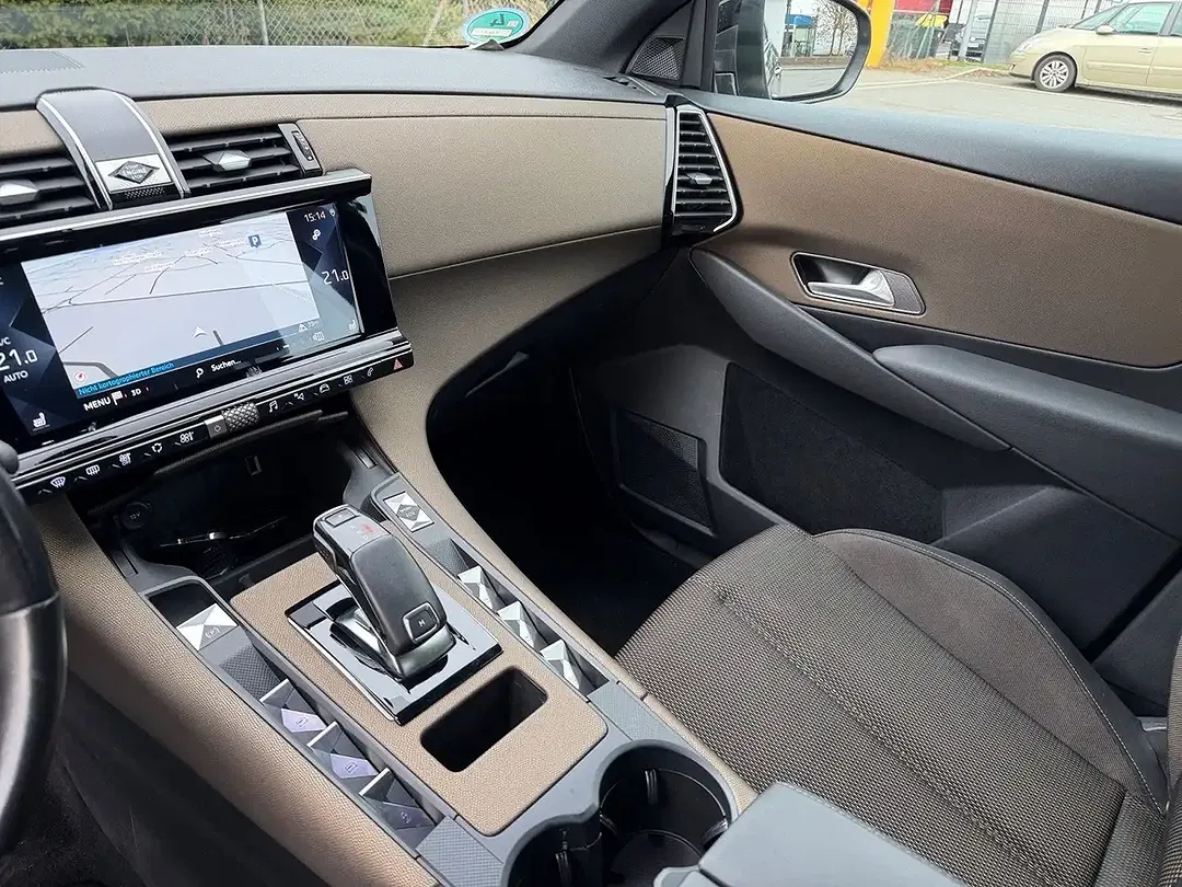 DS Automobiles DS 7 Crossback - Thumbnail 13